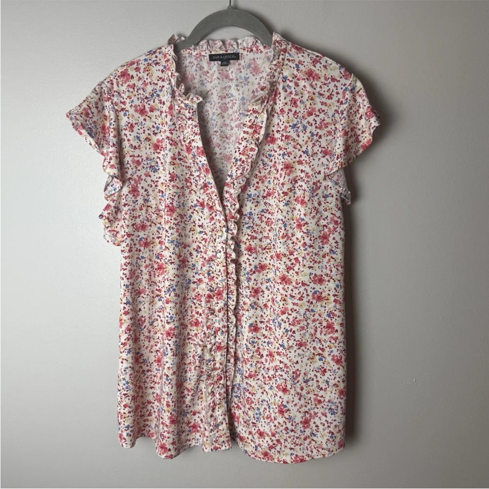 Ava & Grace Blouse Size Medium Top Floral Short Sleeves Ruffles Button Up - Picture 2 of 7